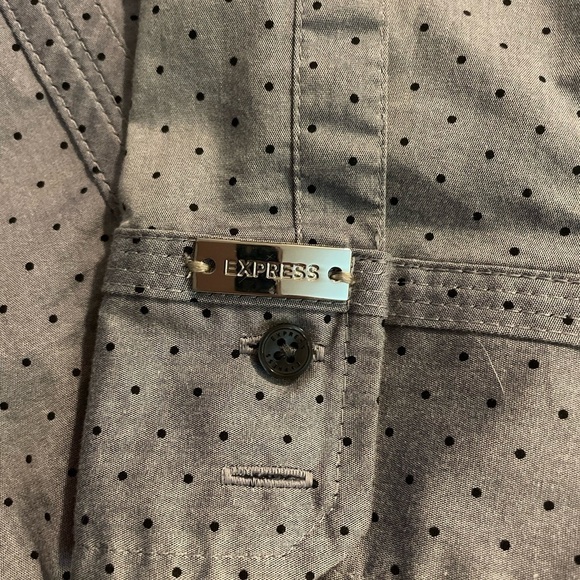 Express Button Down Collared Shirt Gray White Collar Black Polka Dots - Picture 3 of 4